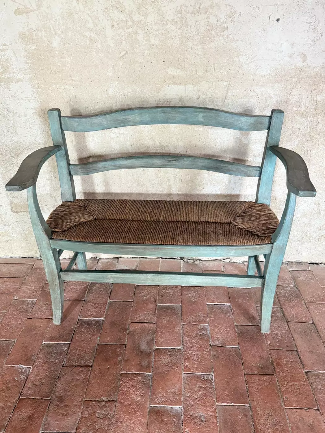 Banquette patinée à assise en paille — photo 3