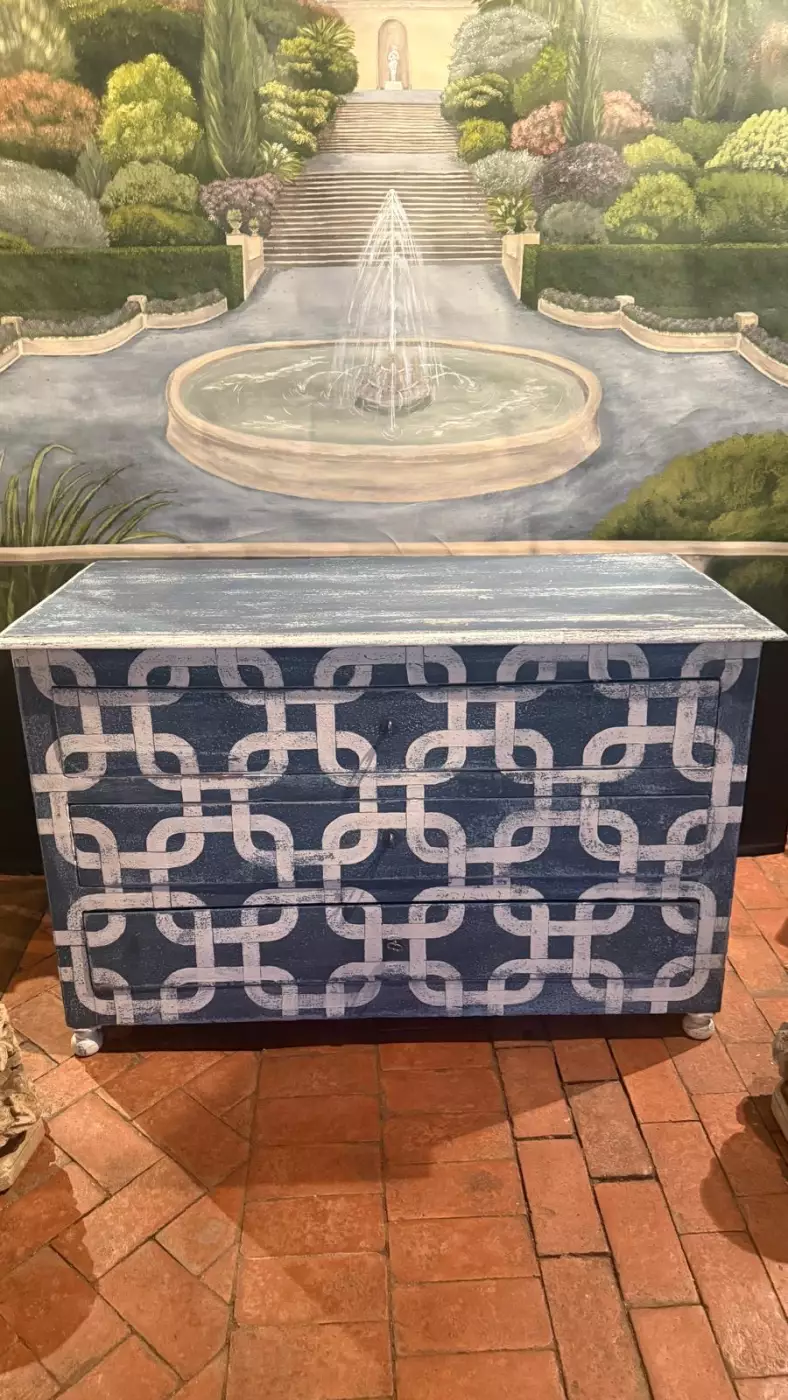 Commode — photo 4